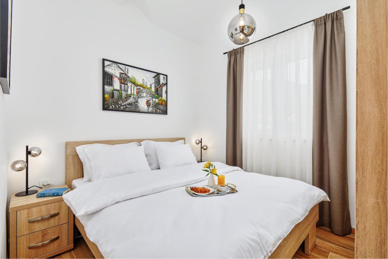 42° North Apartments Tivat Buitenkant foto